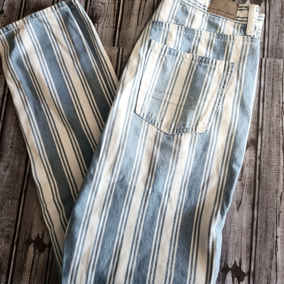 American Eagle Outfitters Denim - American Eagle Extra long Size 4